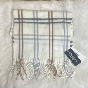 NWT Steve Madden White Tan Blue Plaid Scarf